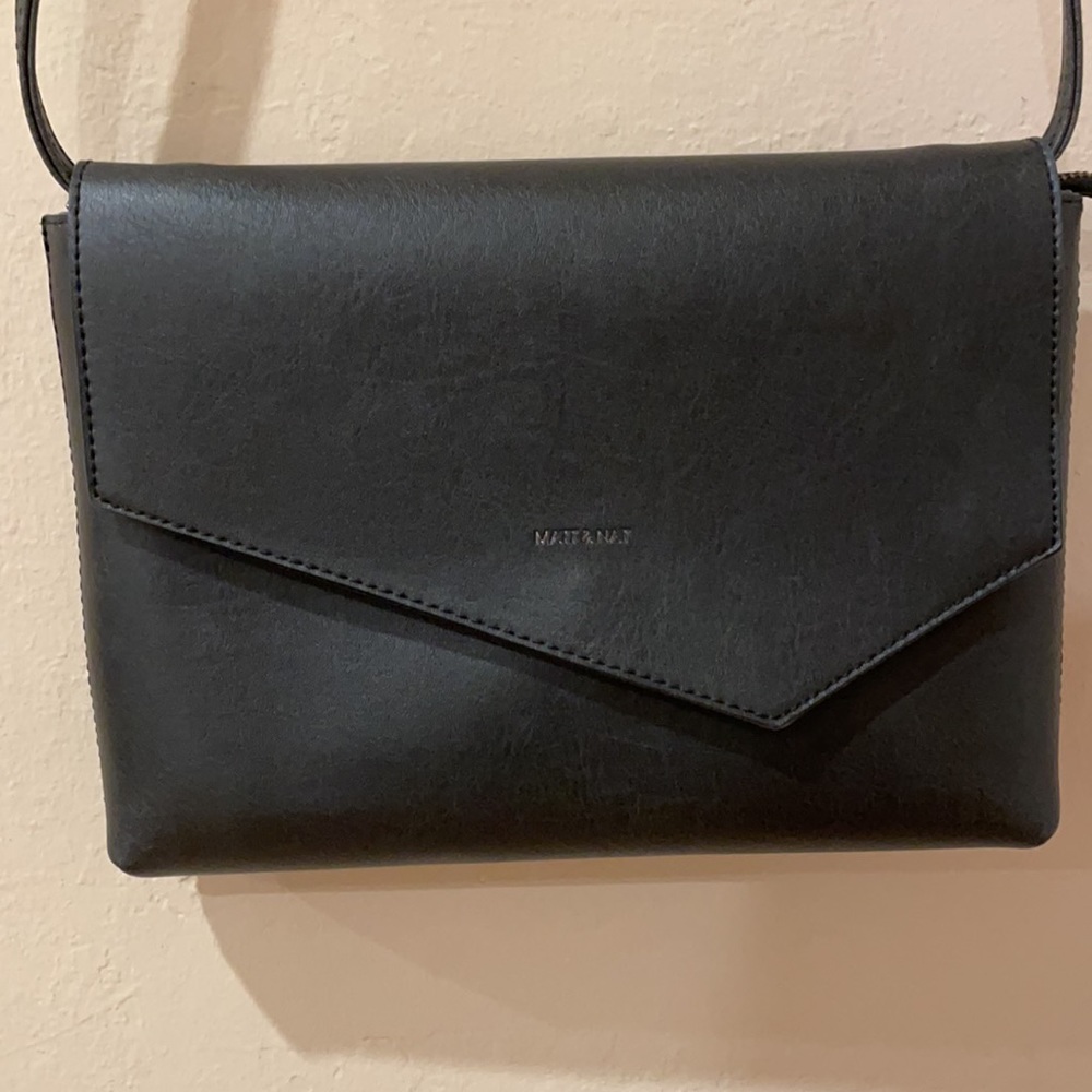 Matt & Nat Black Crossbody Purse Vegan Leather